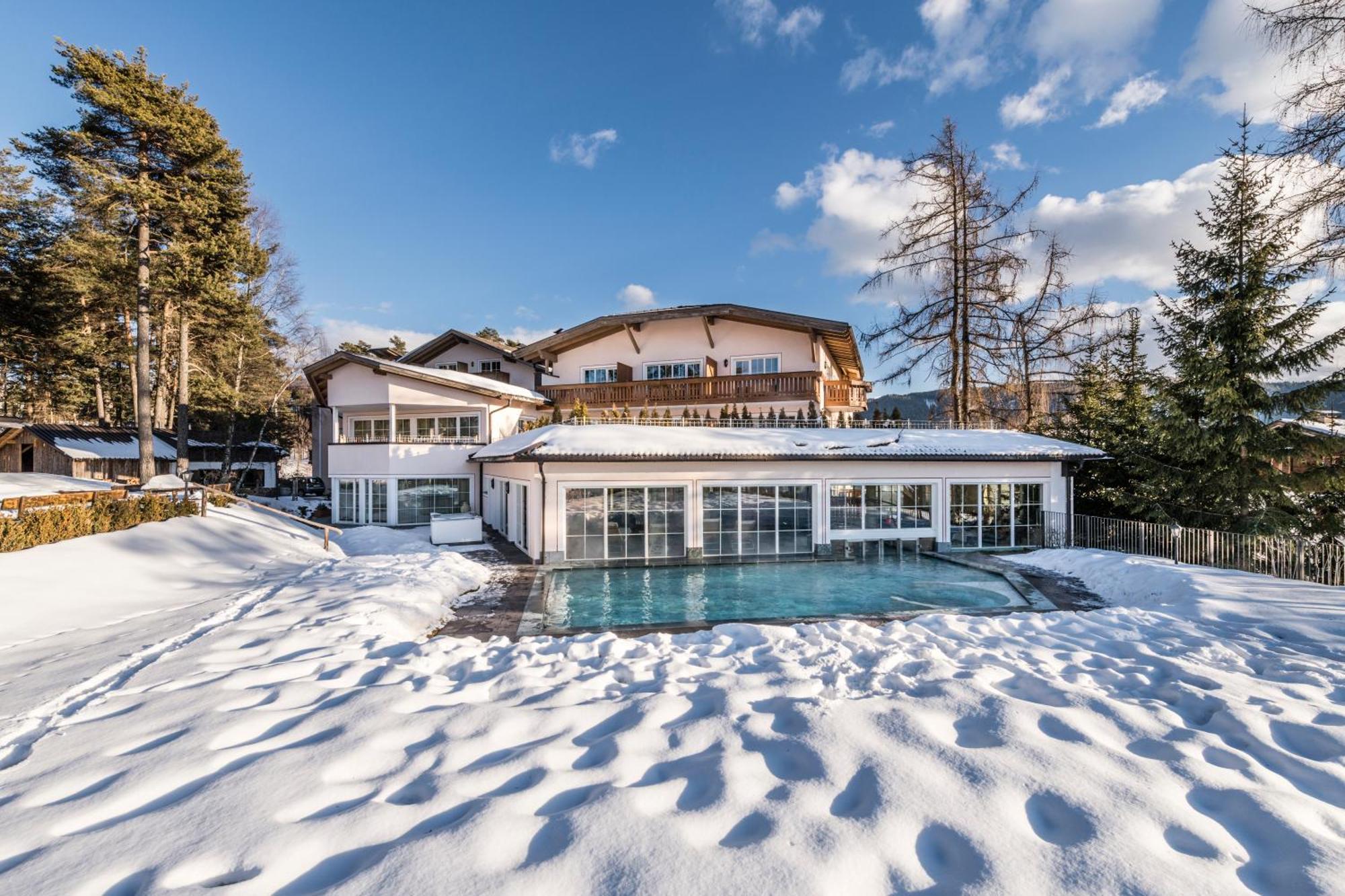 Wellnesshotel Erica Nova Ponente Kültér fotó